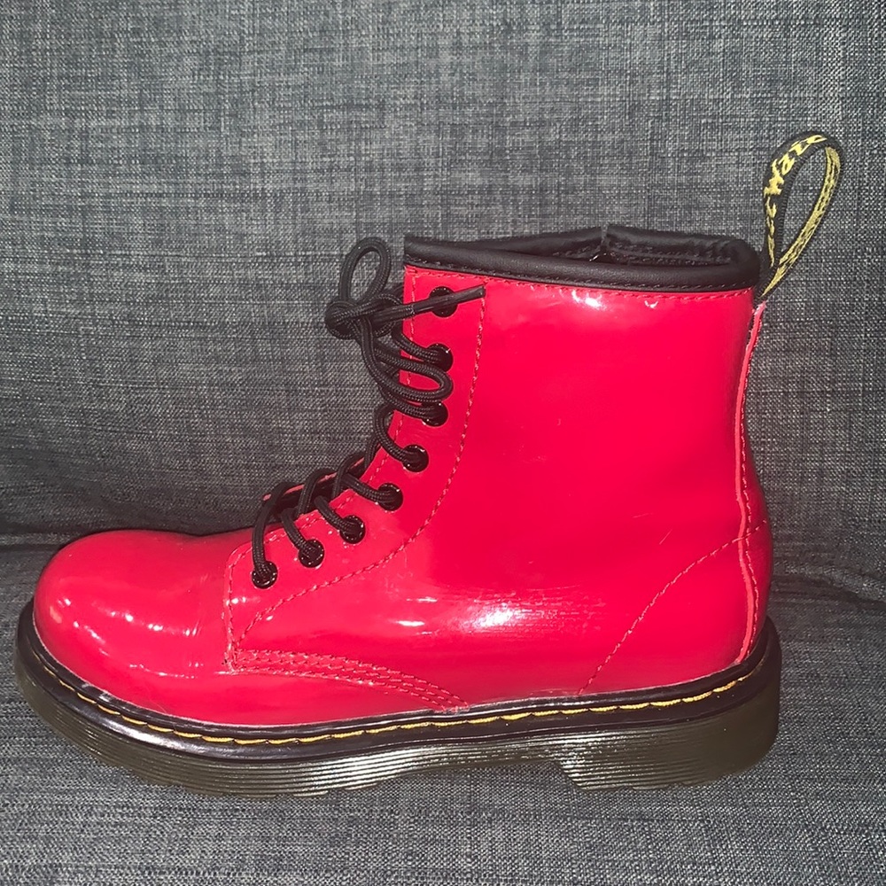 Dr Martens kids leather lace up boots